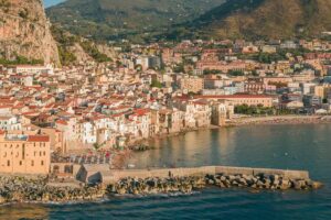 Jak wygodnie dotrzeć z lotniska do Palermo? Przewodnik dla podróżnych