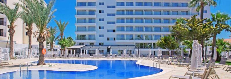 Czas lotu Kraków–Cypr