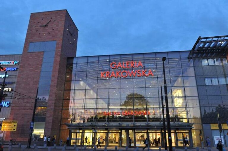 Jak bez problemu wjechać na parking w Galerii Krakowskiej?