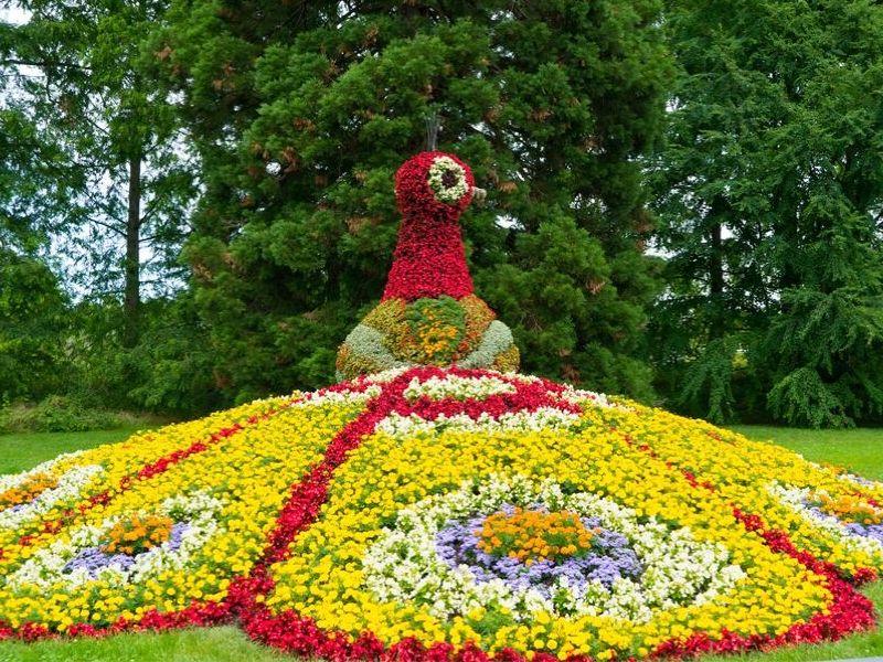 Najlepszy czas na wizytę na Mainau – kiedy jechać, aby odkryć piękno wyspy?