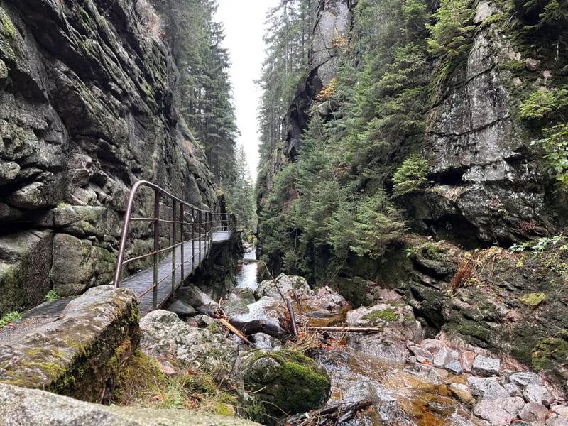 Prosta trasa: Jak dojechać ze Szklarskiej Poręby do Jakuszyc?