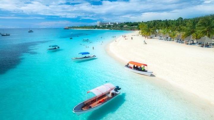 Lot z Polski na Zanzibar