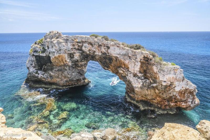 Ile czasu trwa lot z Poznania na Majorkę? Sprawdź, co musisz wiedzieć!