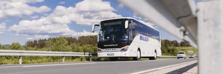 Jak dotrzeć z Krakowa do Zakopanego – przewodnik dla podróżnych