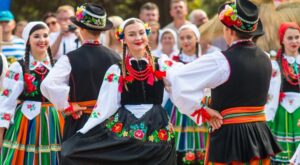 Odkryj fascynujące atrakcje kulturowe, które musisz zobaczyć w Polsce