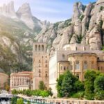 Przewodnik po podróży: Jak dojechać z Barcelony do Montserrat?