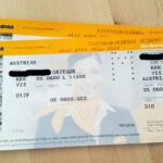 Różnice między kartą pokładową a biletem – co musisz wiedzieć?