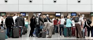 Jak przygotować się do lotu czarterowego: co warto wiedzieć o bagażu?