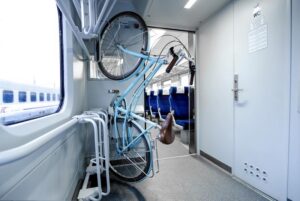 Jak sprawnie kupić bilet PKP na rower i cieszyć się podróżą