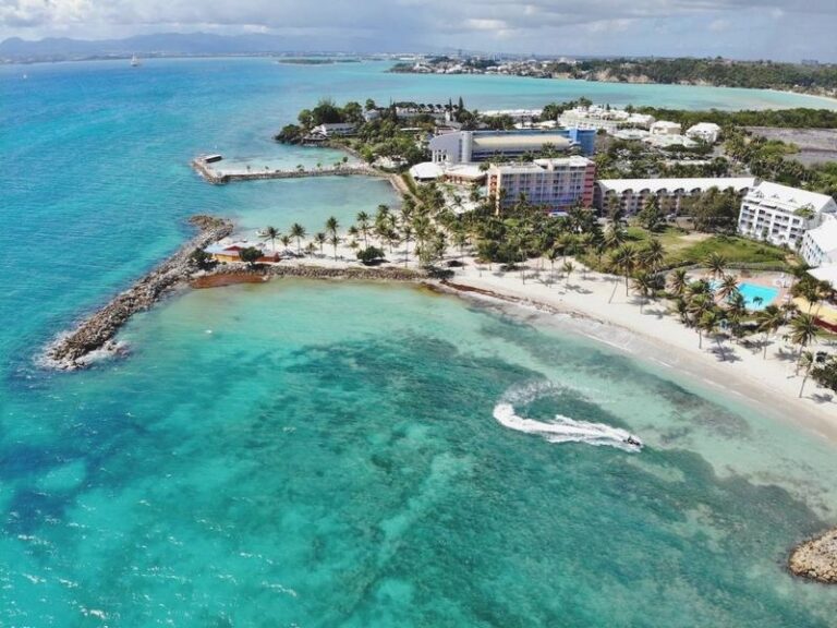 Karaiby: Kiedy najlepiej jechać, aby cieszyć się wspaniałą pogodą?