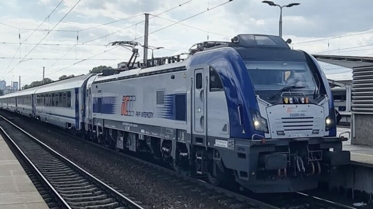 Kiedy nastąpią zmiany w rozkładzie PKP Intercity? Sprawdź nowości!