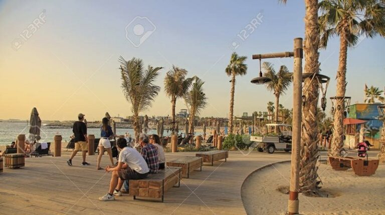Jak długo trwa lot z Los Angeles do Dubaju? Oto wszystko, co musisz wiedzieć