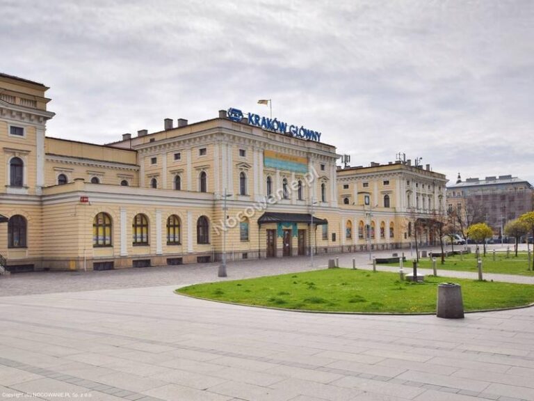 Jak dojechać na dworzec PKP w Krakowie: praktyczny przewodnik