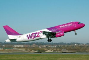 Jak odwołać bilet Wizz Air i odzyskać pieniądze? Zasady i opłaty