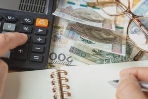 Ulga dla emeryta w PKP: kto ma zniżkę i ile oszczędzasz